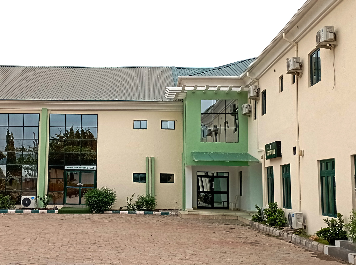 Saabhi Hotel Gallery